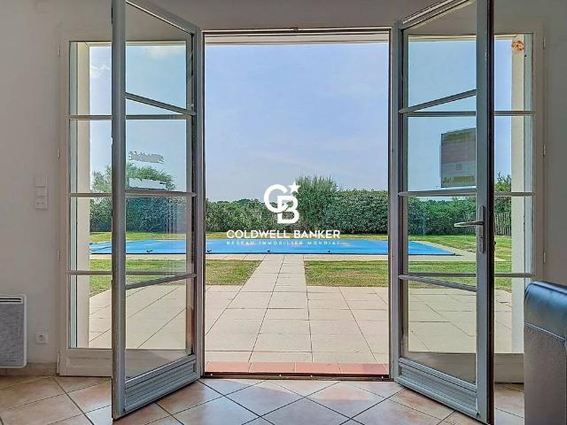 Maison de luxe en vente à Coëx, Pays de la Loire