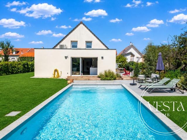 Maison de luxe en vente à Dijon, France