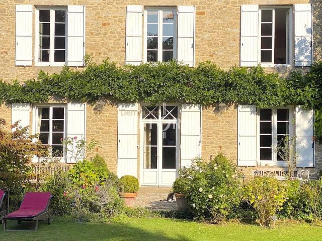 Maison de luxe en vente à Dinan, Bretagne