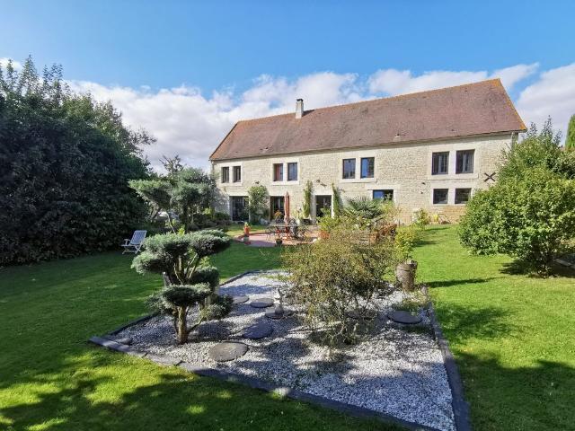 Maison de luxe en vente à Ernes, France