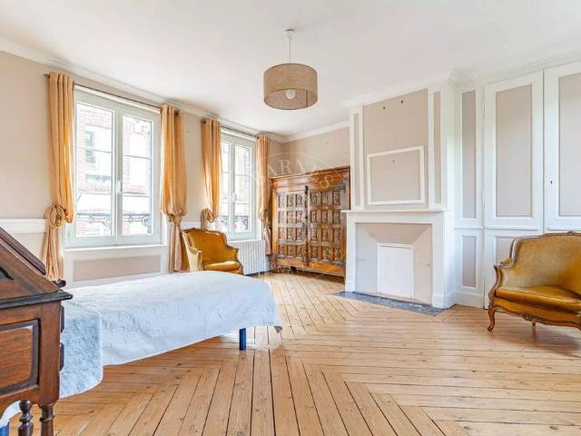 Maison de luxe en vente à Honfleur, France