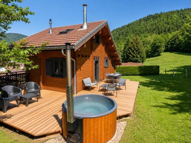 Maison de luxe en vente à Jougne, Bourgogne Franche Comté