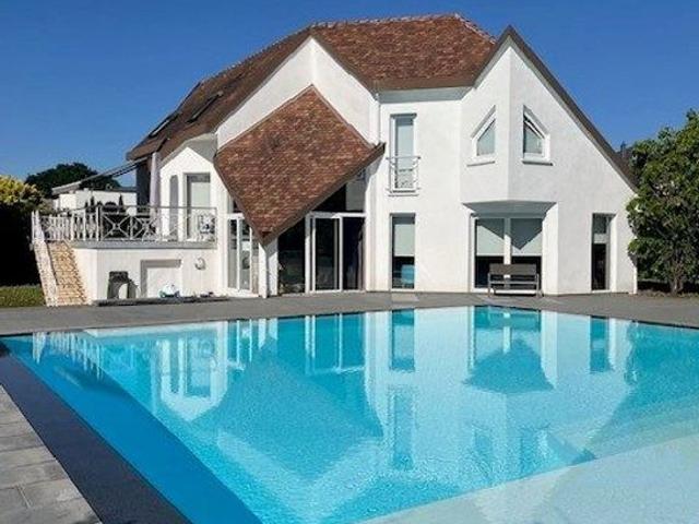 Maison de luxe en vente à La Wantzenau, Grand Est