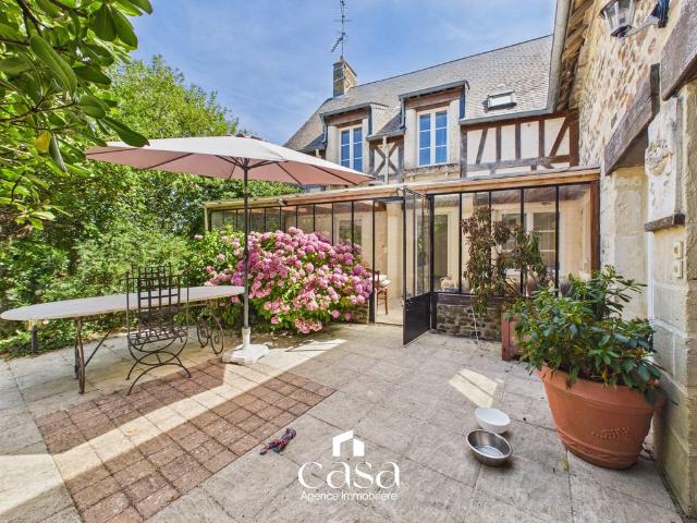 Maison de luxe en vente à Laize la Ville, France