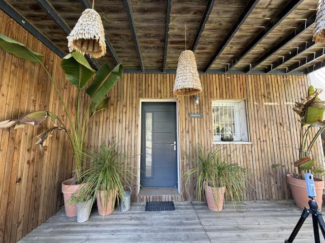 Maison de luxe en vente à Langlade, France