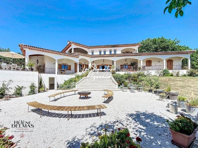 Maison de luxe en vente à Laroque Timbaut, Nouvelle Aquitaine