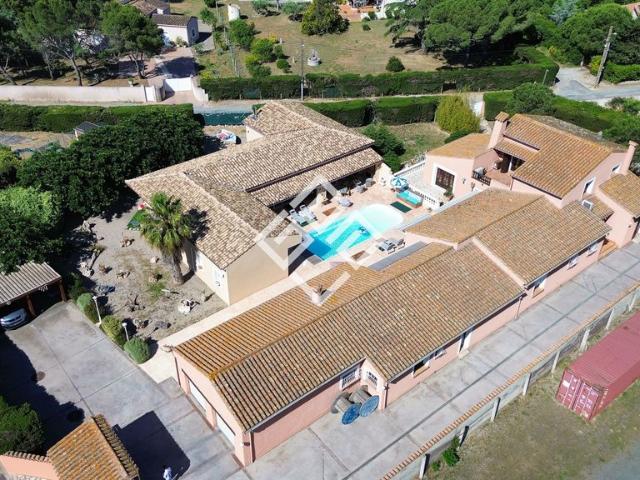 Maison de luxe en vente à Lézignan Corbières, Occitanie