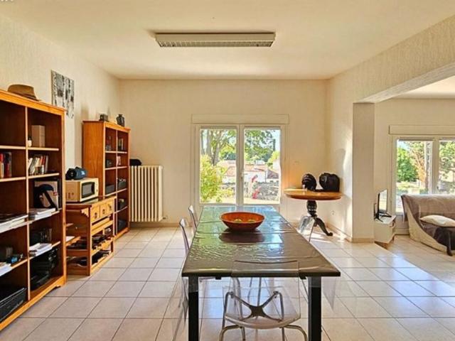 Maison de luxe en vente à Pélissanne, France