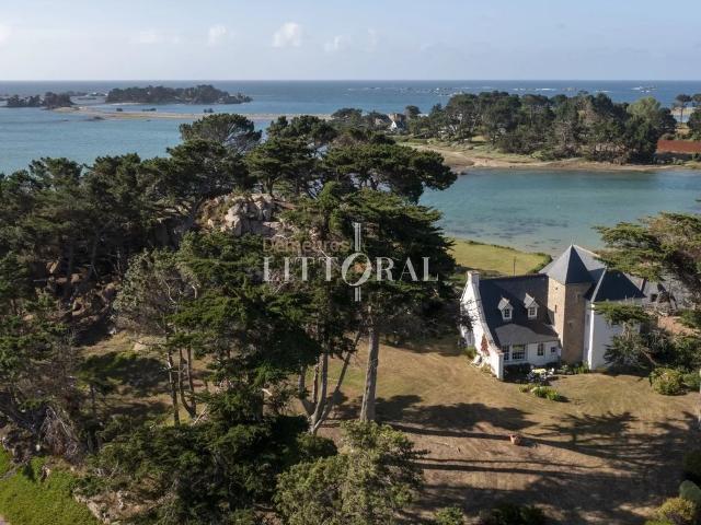 Maison de 9 pièces de luxe en vente à Penvénan, France