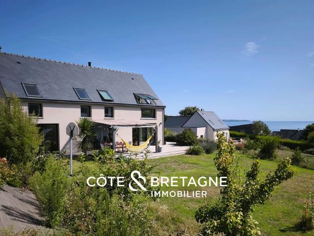 Maison de luxe en vente à Ploubazlanec, France
