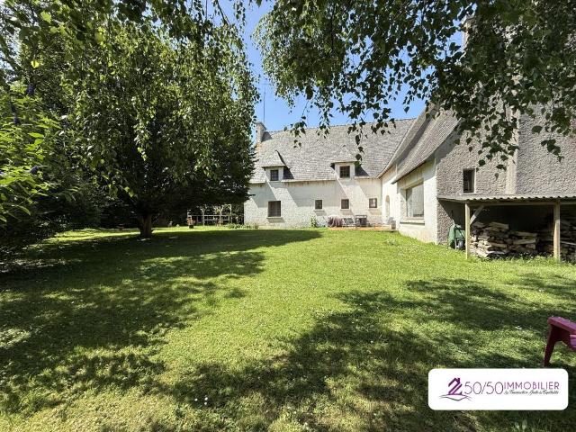 Maison de luxe en vente à Plouescat, France