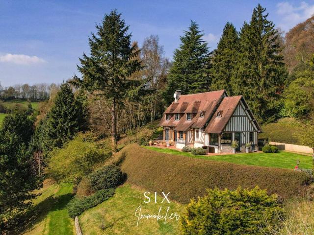 Maison de luxe en vente à Pont l'Évêque, Normandie