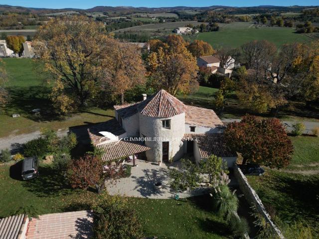 Maison de luxe en vente à Revest du Bion, Provence Alpes Côte d'Azur