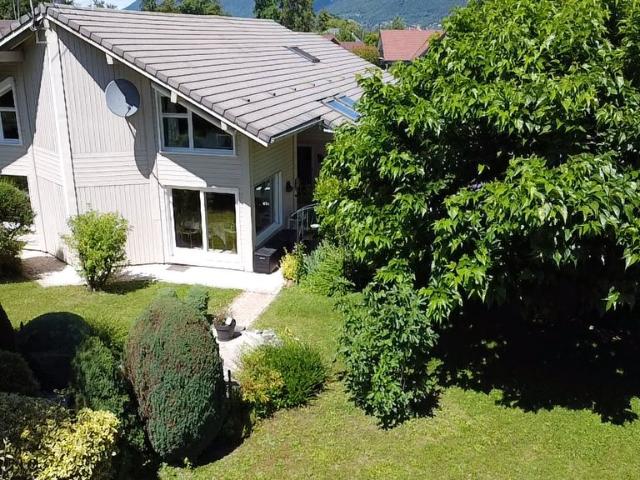 Maison de luxe en vente à Saint Jorioz, Auvergne Rhône Alpes