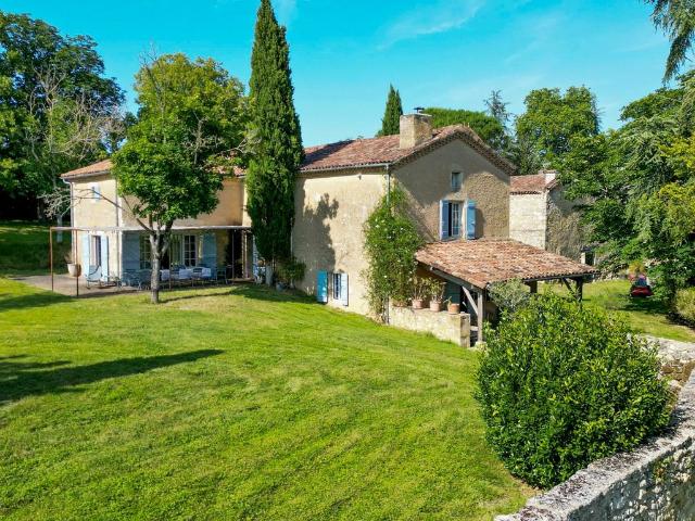 Maison de luxe en vente à Saint Puy, Occitanie