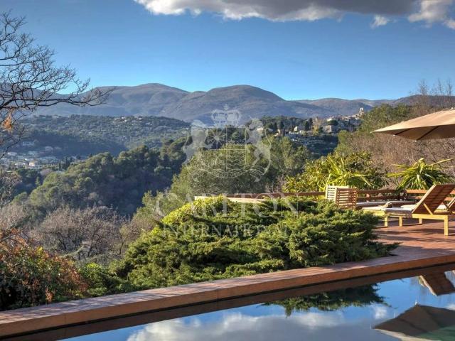 Maison de luxe en vente à Saint Paul, Provence Alpes Côte d'Azur