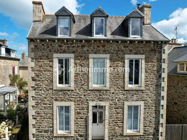 Maison de luxe en vente à Saint Quay Portrieux, Bretagne