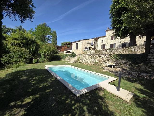 Maison de luxe de 260 m2 en vente Caumont, France