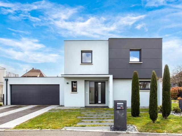 Maison de luxe en vente à Sierentz, France