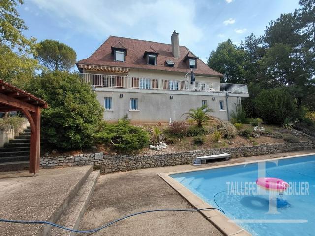 Maison de luxe en vente à Trélissac, France