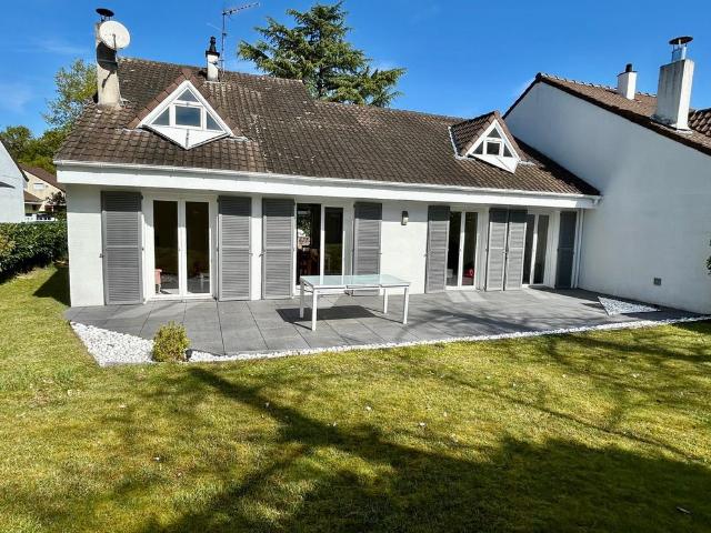 Maison de luxe en vente à Verneuil sur Seine, France