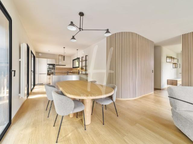 Maison de luxe en location à Montigny lès Metz, France