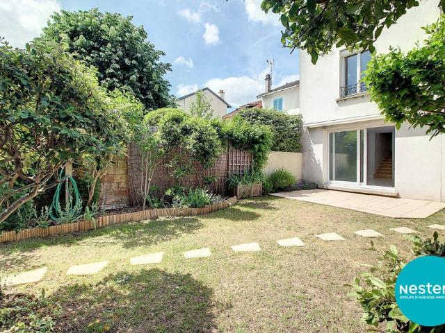 Maison de luxe en location à Rueil Malmaison, France