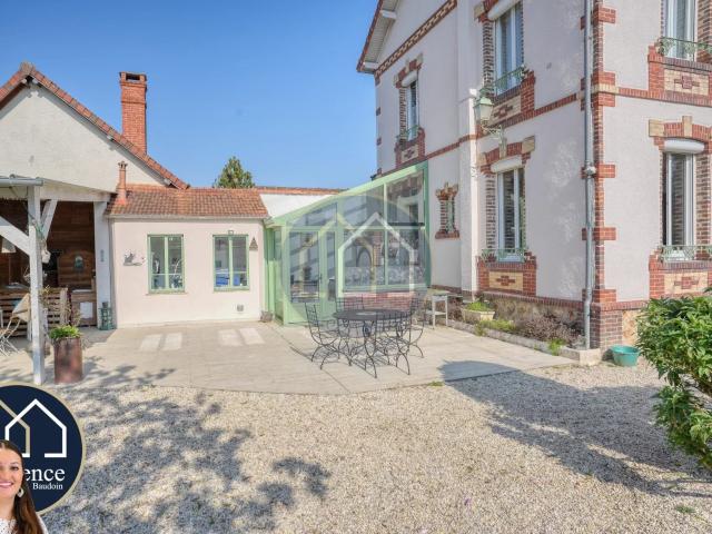 Maison de maître au cœur d’une commune prisée – cadre de vie d’e