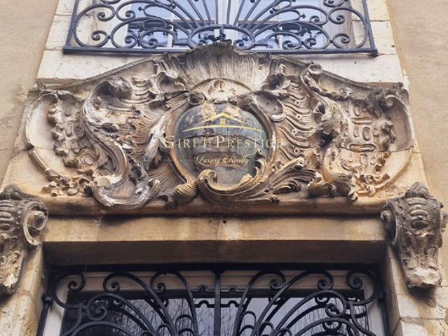 Maison de Maître au coeur de BELLEY