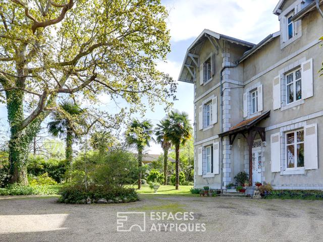 Maison de maître avec grand jardin en coeur de ville