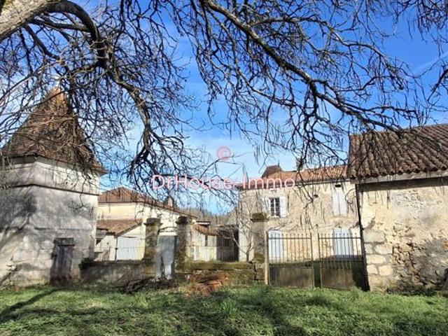 MAISON DE MAÎTRE AVEC DÉPENDANCES
