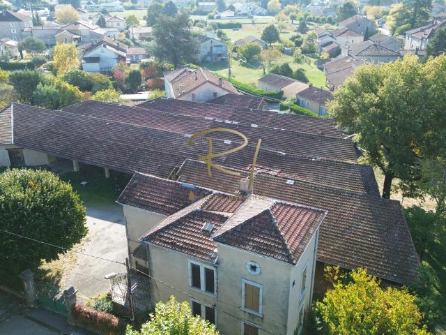 Maison De Maitre Avec Dependances Ruoms 132m² Ruoms