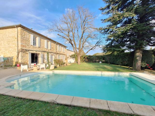 Maison de maitre avec piscine