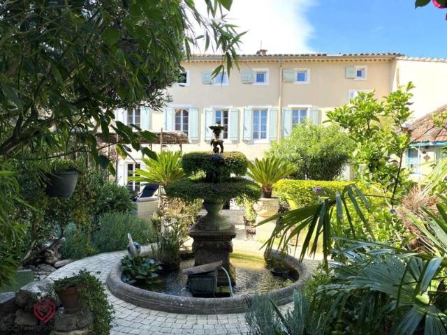 Maison de Maître avec piscine proche Narbonne