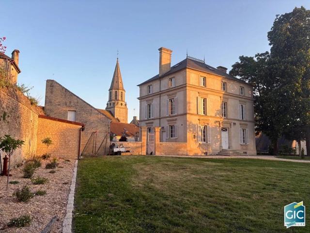 Maison de maitre à 20 min de Caen et proche mer
