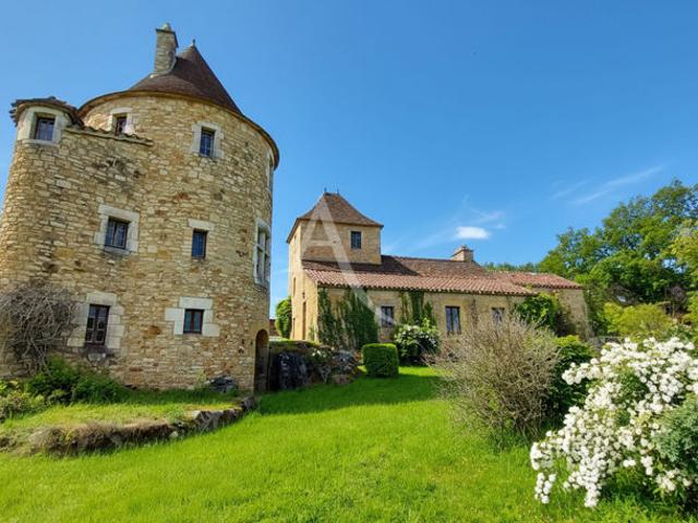Maison de maître à 5 minutes de Prayssac, 309 m2 sur 7 ha de terrain