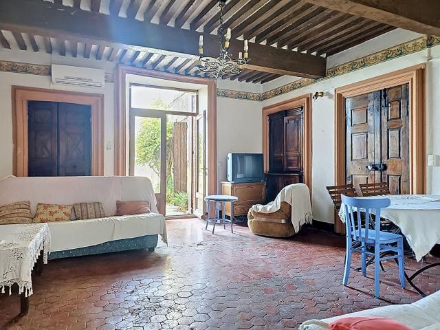 Maison de Maître à Sault, 10 pièces, 246m2 avec terrasse