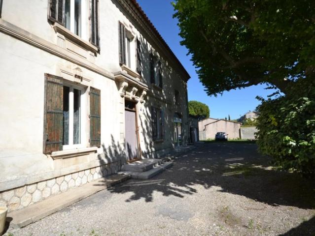 Partie principale d'une maison de maitre