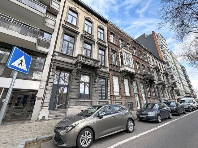 Maison de maître à vendre pour 1050000 euro avec 9 chambres à coucher