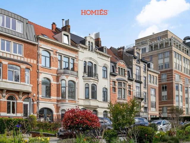 Maison de maître à vendre pour 995000 euro avec 5 chambres à coucher