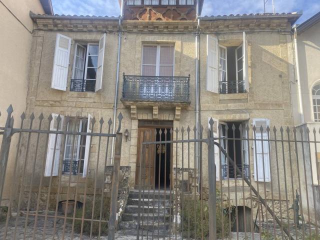 Maison de maître à vendre