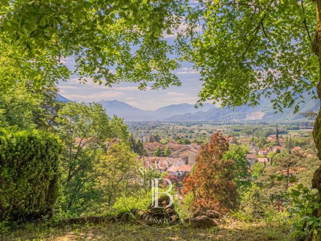 Propriété Chartreuse vue imprenable sur les massifs 573m² Voreppe