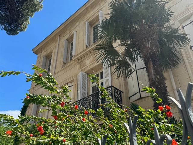 Maison De Maître Du XIXe: 10 Pièces Proche Narbonne Et Grui. 300m² Narbonne