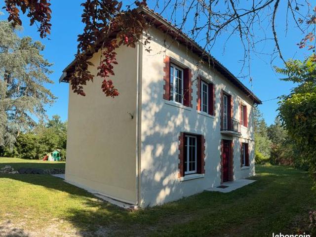Maison de Maître dans Parc Arboré