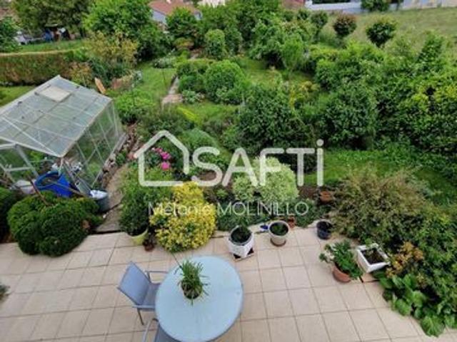 Maison de Maître de 135 m² avec deux belles terrasses