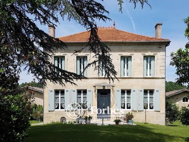MAISON DE MAÎTRE – DÉPENDANCES ET PISCINE – SUD GIRONDE 33