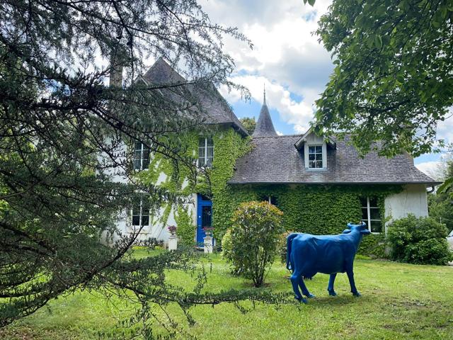 Maison de maître et sa dépendance 209m² Vigeois