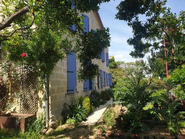 Maison de Maître en centre bourg très dynamique 395m² Meilhan sur Garonne