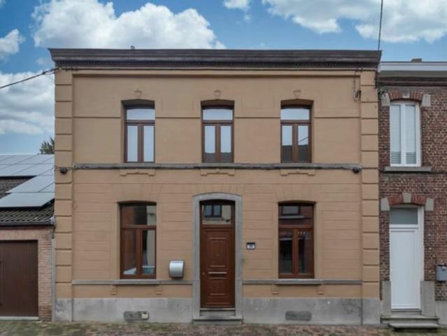 Maison de Maître entièrement rénovée de +/ 260m² 6CH