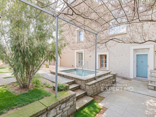 Maison De Maître Jardin Et Piscine 257m² Saint Martin de Castillon